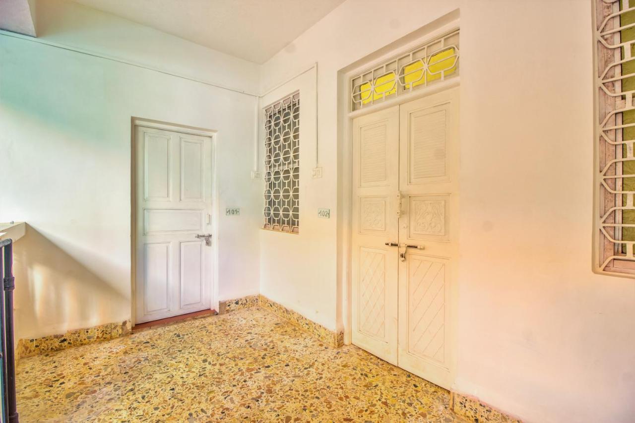 Отель Jack'S Calangute Place Экстерьер фото